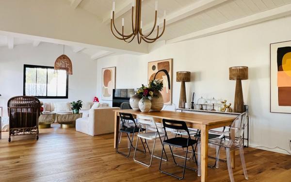 Maison à vendre    6 pièces •  La Flotte