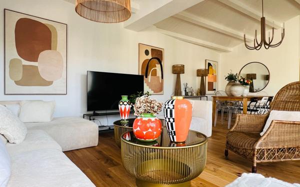 Maison à vendre    6 pièces •  La Flotte