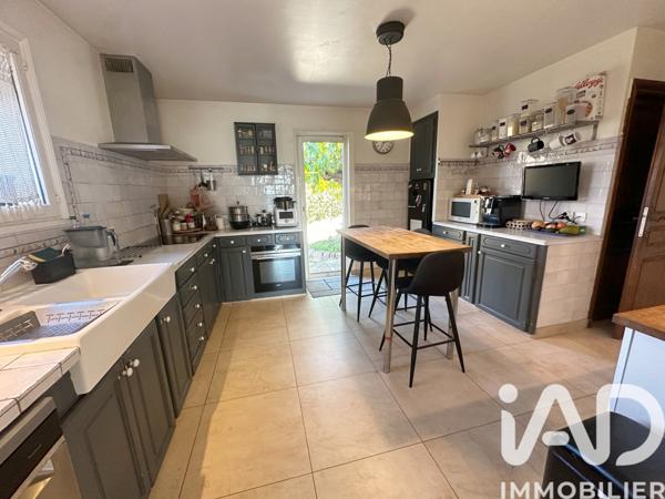 Maison à vendre 6 pièces 186 m² Roquebrune-sur-Argens