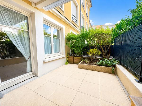 Appartement Verrieres Le Buisson 5 pièce(s) 95 m2