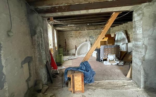 Maison à vendre    3 pièces • 90 m2 Saint-Léger-des-Vignes