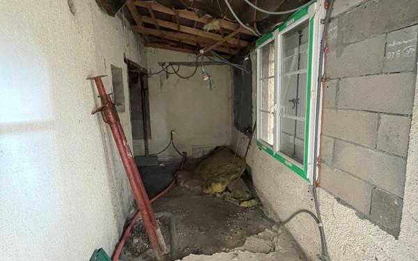 Maison à vendre    3 pièces • 90 m2 Saint-Léger-des-Vignes