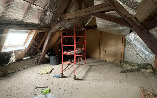 Maison à vendre    3 pièces • 90 m2 Saint-Léger-des-Vignes