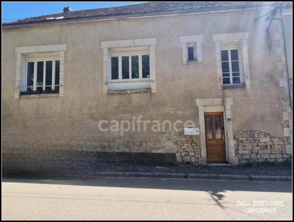 Maison de ville 145M2 Comprenant 2 logements un T2 et un T5, Double vitrage, volet électrique, COURSON LES CARRIERES (89)