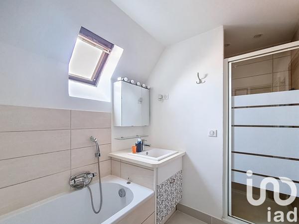 Maison à vendre 6 pièces 136 m² Paray-Vieille-Poste