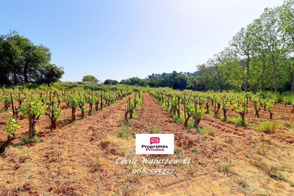Appartement  Le Castellet 3 pièce(s) 60 m2 avec jardin et places de parking