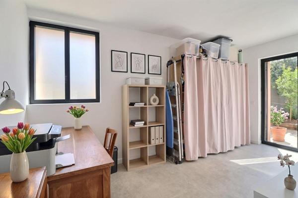 Appartement  Le Castellet 3 pièce(s) 60 m2 avec jardin et places de parking