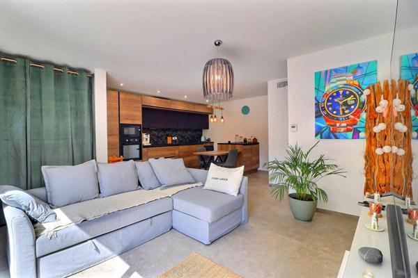 Appartement  Le Castellet 3 pièce(s) 60 m2 avec jardin et places de parking
