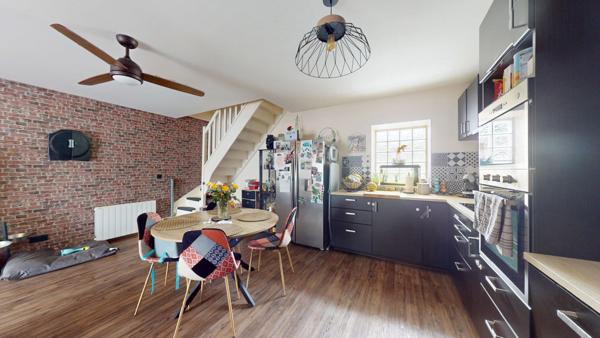 Beau Duplex à Mantes La Ville, 3 pièces, de 62 m² avec un jardin et box