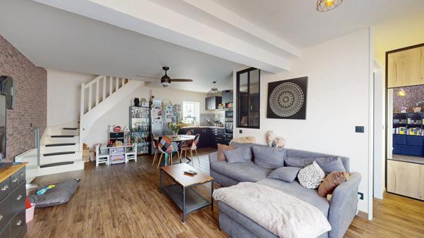Beau Duplex à Mantes La Ville, 3 pièces, de 62 m² avec un jardin et box