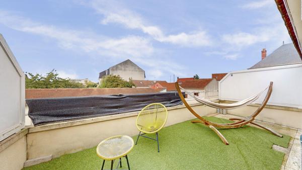 Beau Duplex à Mantes La Ville, 3 pièces, de 62 m² avec un jardin et box