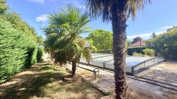 Vente                                                      Maison
                        
                     5 pièces                      200 m2                     à Aubigny-sur-Nère