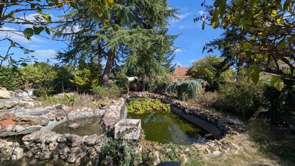 Vente                                                      Maison
                        
                     5 pièces                      200 m2                     à Aubigny-sur-Nère