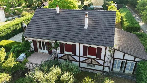 Vente                                                      Maison
                        
                     5 pièces                      200 m2                     à Aubigny-sur-Nère