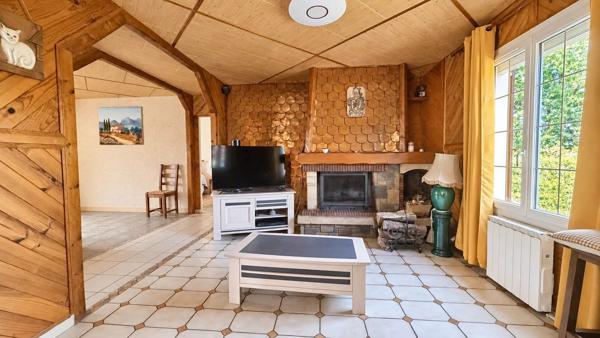 Vente                                                      Maison
                        
                     5 pièces                      200 m2                     à Aubigny-sur-Nère