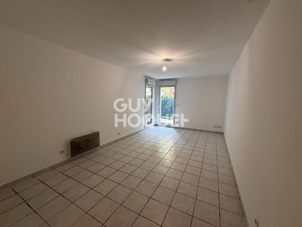 Appartement F2, 43 m² en rez-de-chaussée avec terrasse et parking, à vendre à PERPIGNAN, quartier Saint Martin