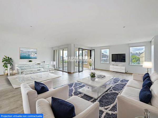 CENTRE CANCALE Appartement d'exception avec belles échappées sur mer et terrasse