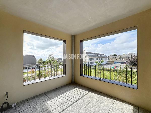 CENTRE CANCALE Appartement d'exception avec belles échappées sur mer et terrasse