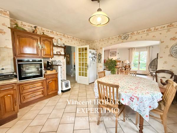 Saintes (17100) Maison de Plain-Pied, 5 Chambres, garage et jardin