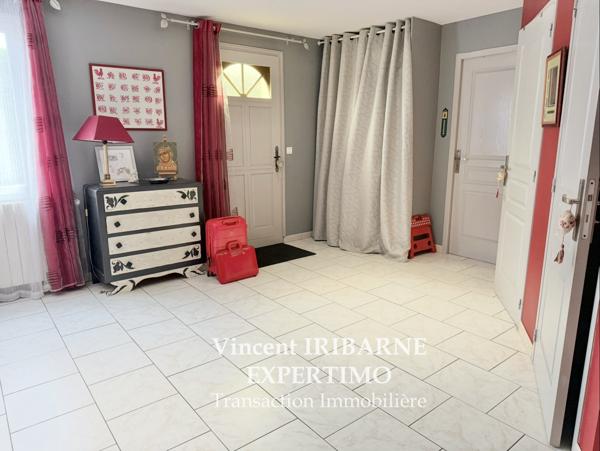 Saintes (17100) Maison de Plain-Pied, 5 Chambres, garage et jardin