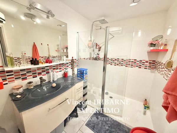 Saintes (17100) Maison de Plain-Pied, 5 Chambres, garage et jardin