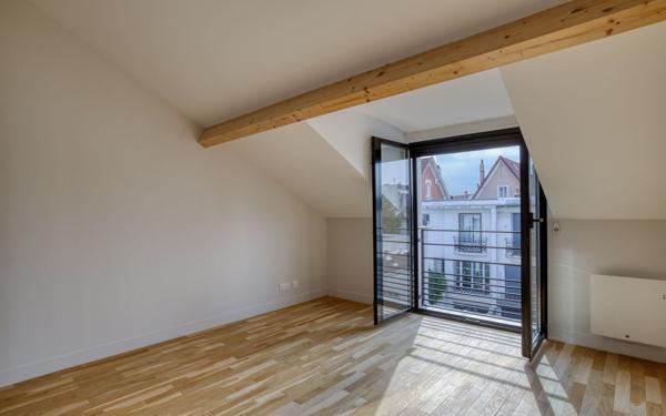 Maison à vendre    5 pièces •  Colombes