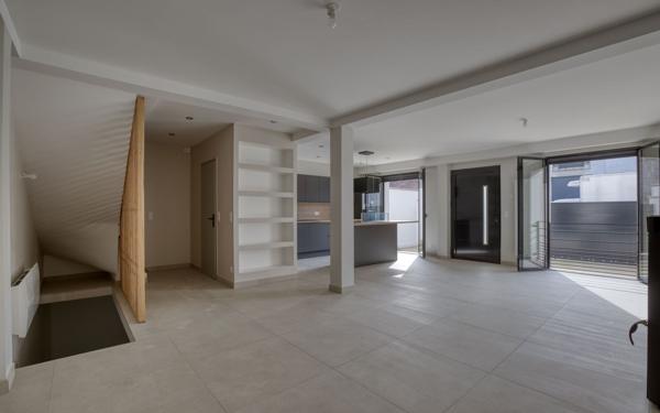 Maison à vendre    5 pièces •  Colombes