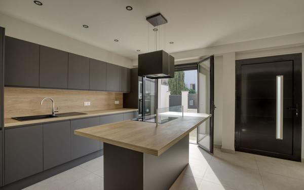 Maison à vendre    5 pièces •  Colombes