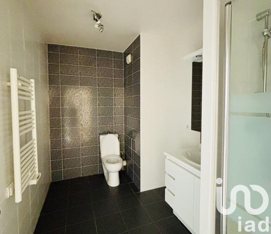 Appartement 2 pièces de 43 m² à Courbevoie (92400)