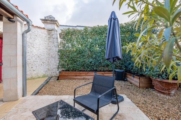 Maison à vendre 7 pièces LA JARRIE (17)