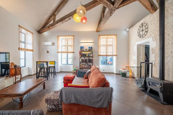 Maison à vendre 7 pièces LA JARRIE (17)