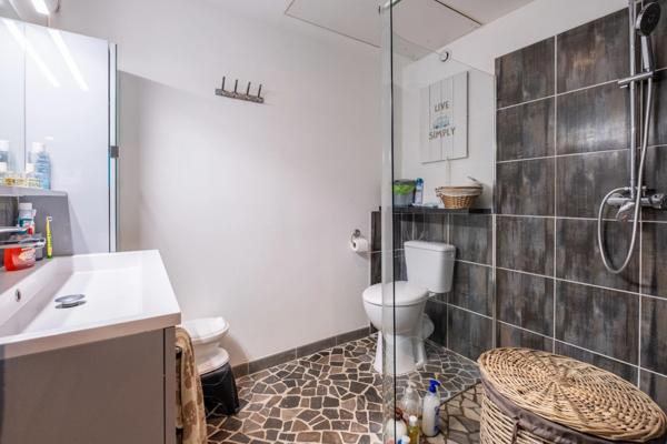 Maison à vendre 7 pièces LA JARRIE (17)