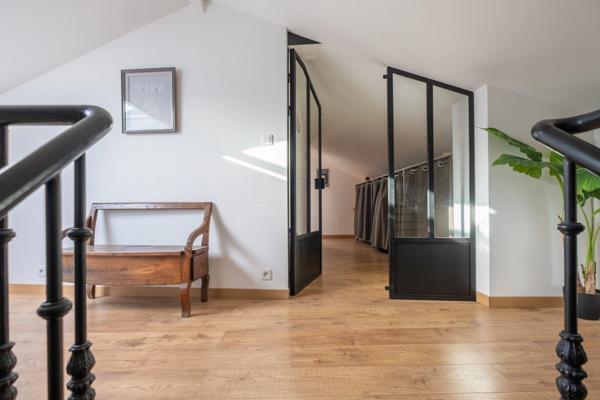 Maison à vendre 7 pièces LA JARRIE (17)