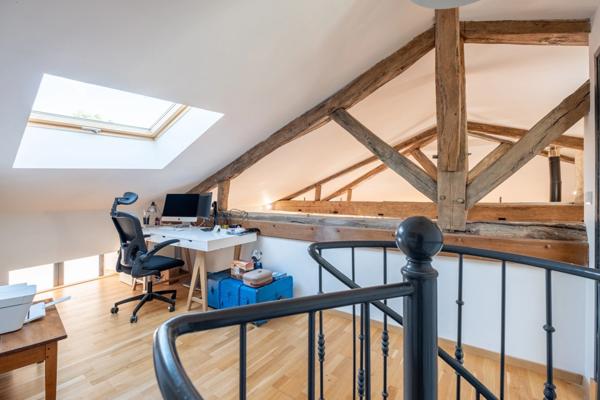 Maison à vendre 7 pièces LA JARRIE (17)