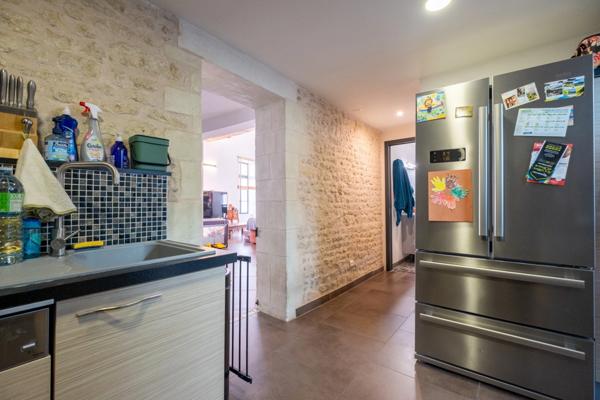 Maison à vendre 7 pièces LA JARRIE (17)