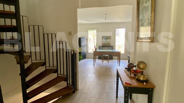 Maison de Ville à Chartres – 101.5 m² avec Jardin Privatif