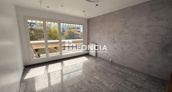 Location Appartement 4 pièces 78.41 m² - Evry 91000