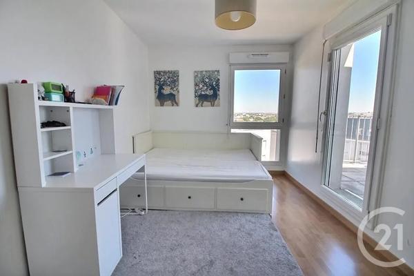 Appartement Duplex à vendre  4 pièces - 100 m 2   ROSNY SOUS BOIS  - 93