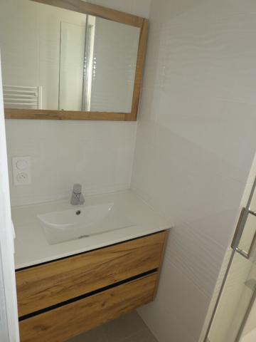 SANDILLON Maison F3 meublée refaite à neuf
