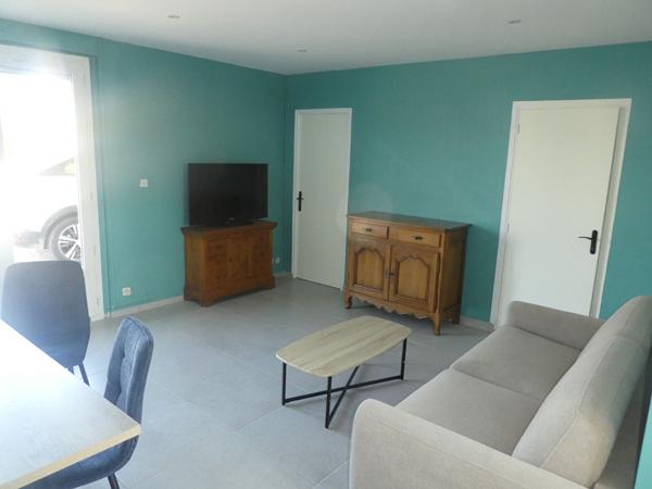 SANDILLON Maison F3 meublée refaite à neuf
