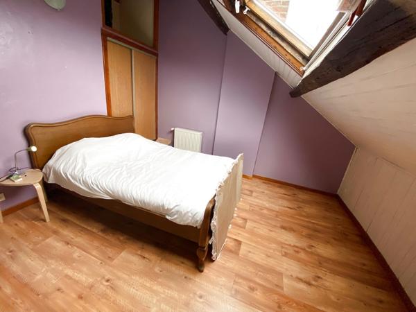 Maison semi-individuelle sur Joli Terrain et Parking