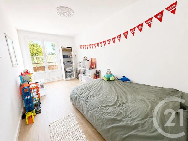 Appartement F4 à vendre  4 pièces - 80 m 2   L ISLE ADAM  - 95