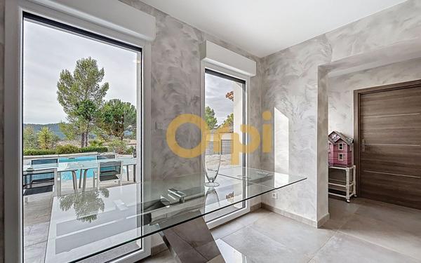 Maison à vendre    4 pièces • 186 m2 Bagnols-en-Forêt