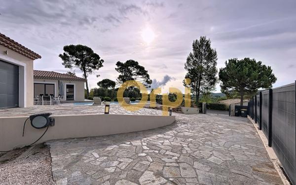 Maison à vendre    4 pièces • 186 m2 Bagnols-en-Forêt