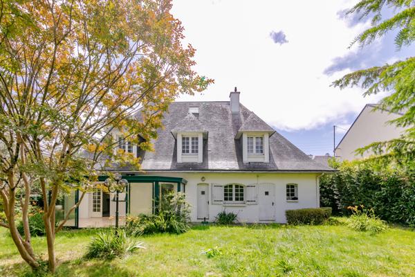 Maison familiale avec jardin