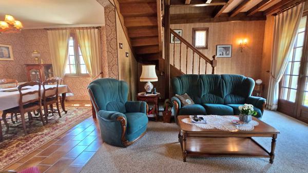Maison à vendre 7 pièces + Garage + Jardin - Centre-Bourg ORADOUR SUR GLANE (87)