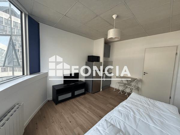 Location Studio meublé 20.32 m² - 23 RUE EDOUARD VAILLANT Tours 37000