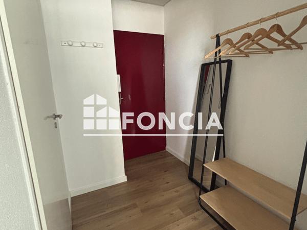 Location Studio meublé 20.32 m² - 23 RUE EDOUARD VAILLANT Tours 37000
