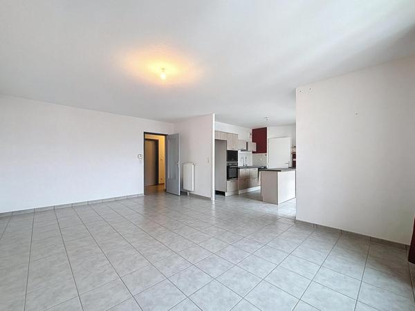 Appartement Récent + garage + cave