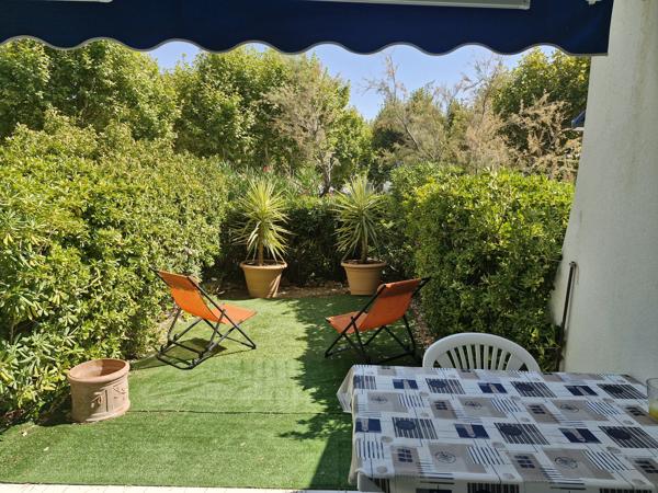 Rez-de-jardin moderne, véritable coin de verdure à deux pas de la plage La Grande-Motte (34280)